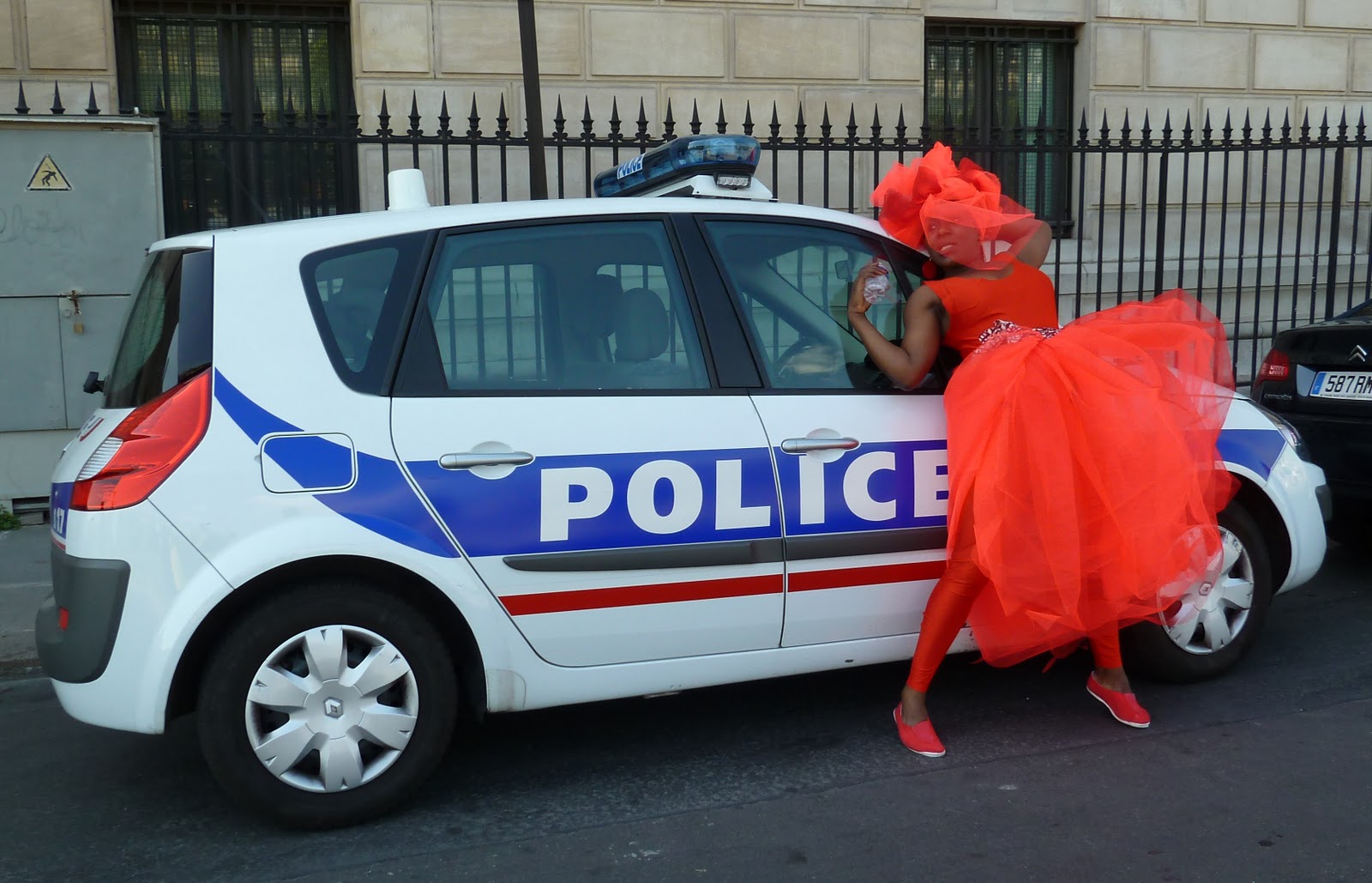 Venus_Police_PhilippeLaine