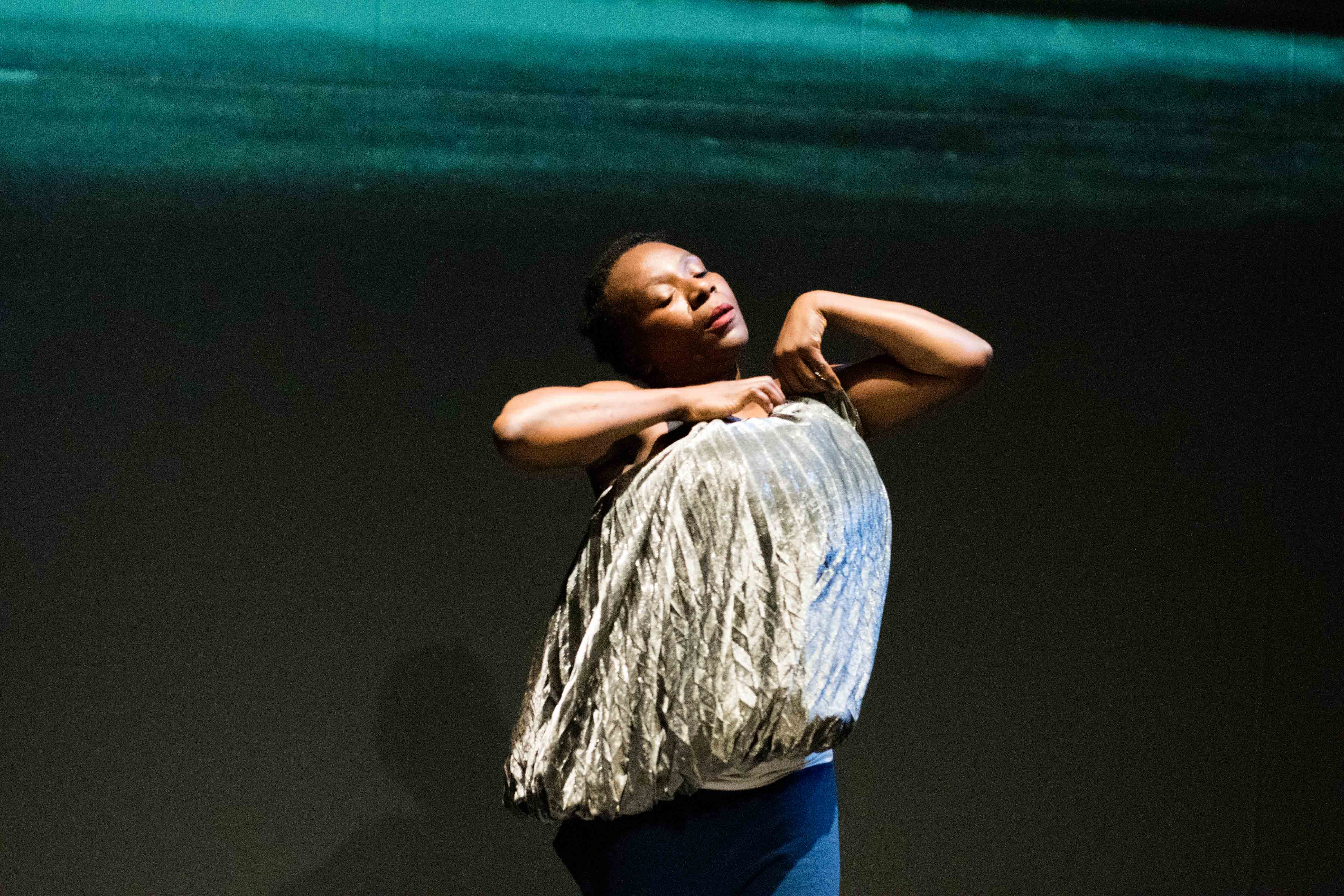 Performanceserie! Dark Revolutions im brut Wien