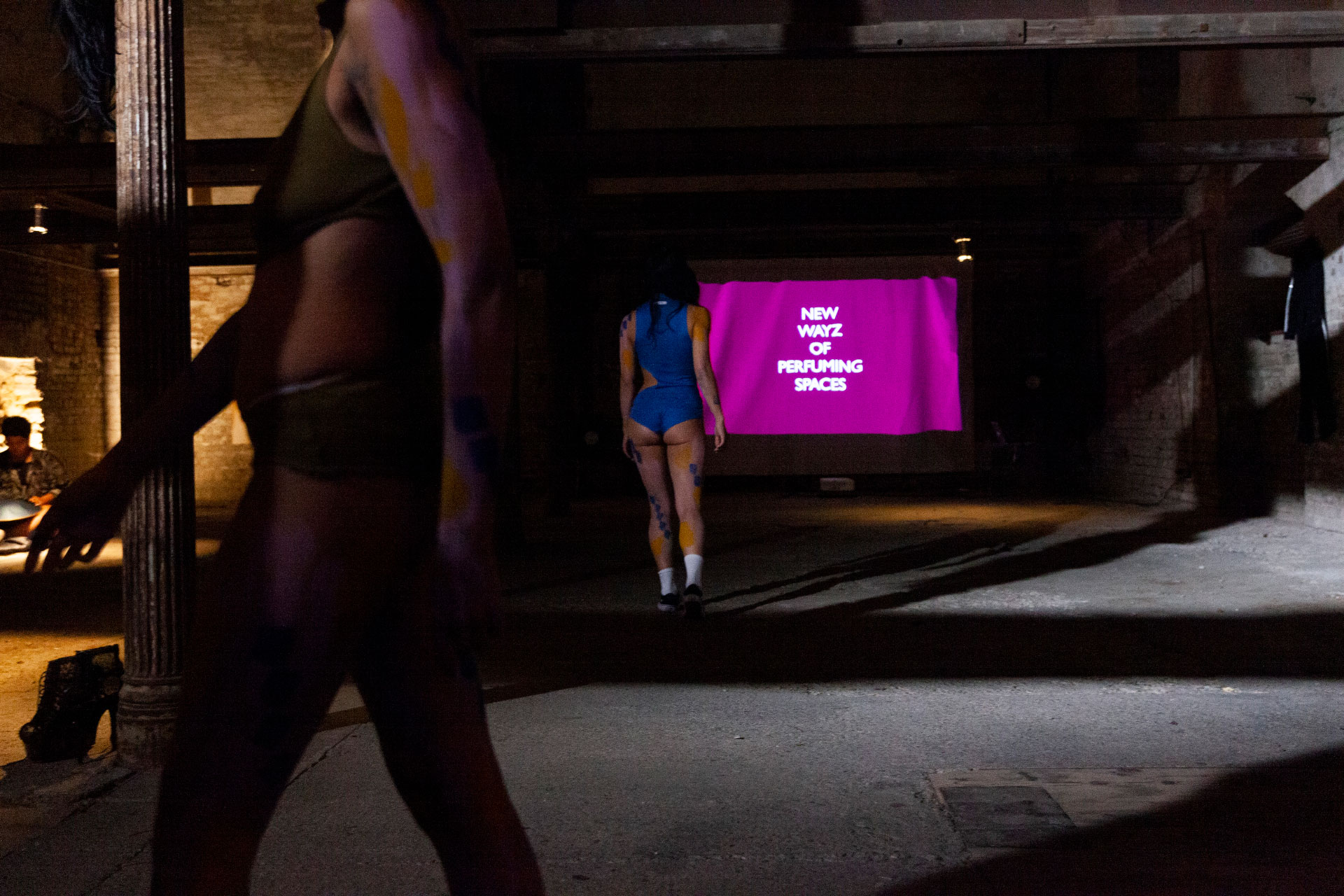 perfume_gro├ƒ_by_marisel_bongola_32