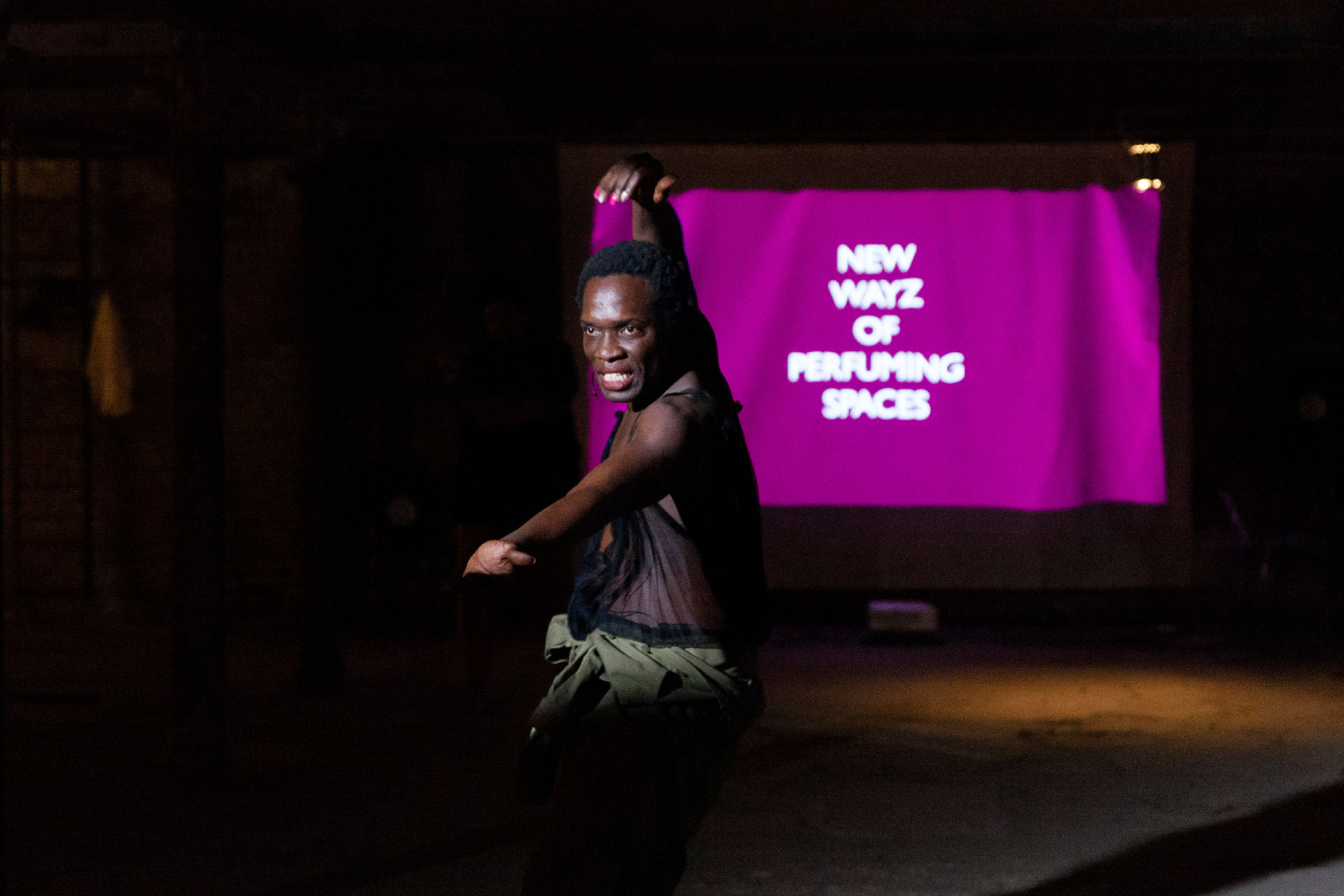 perfume_gro├ƒ_by_marisel_bongola_46