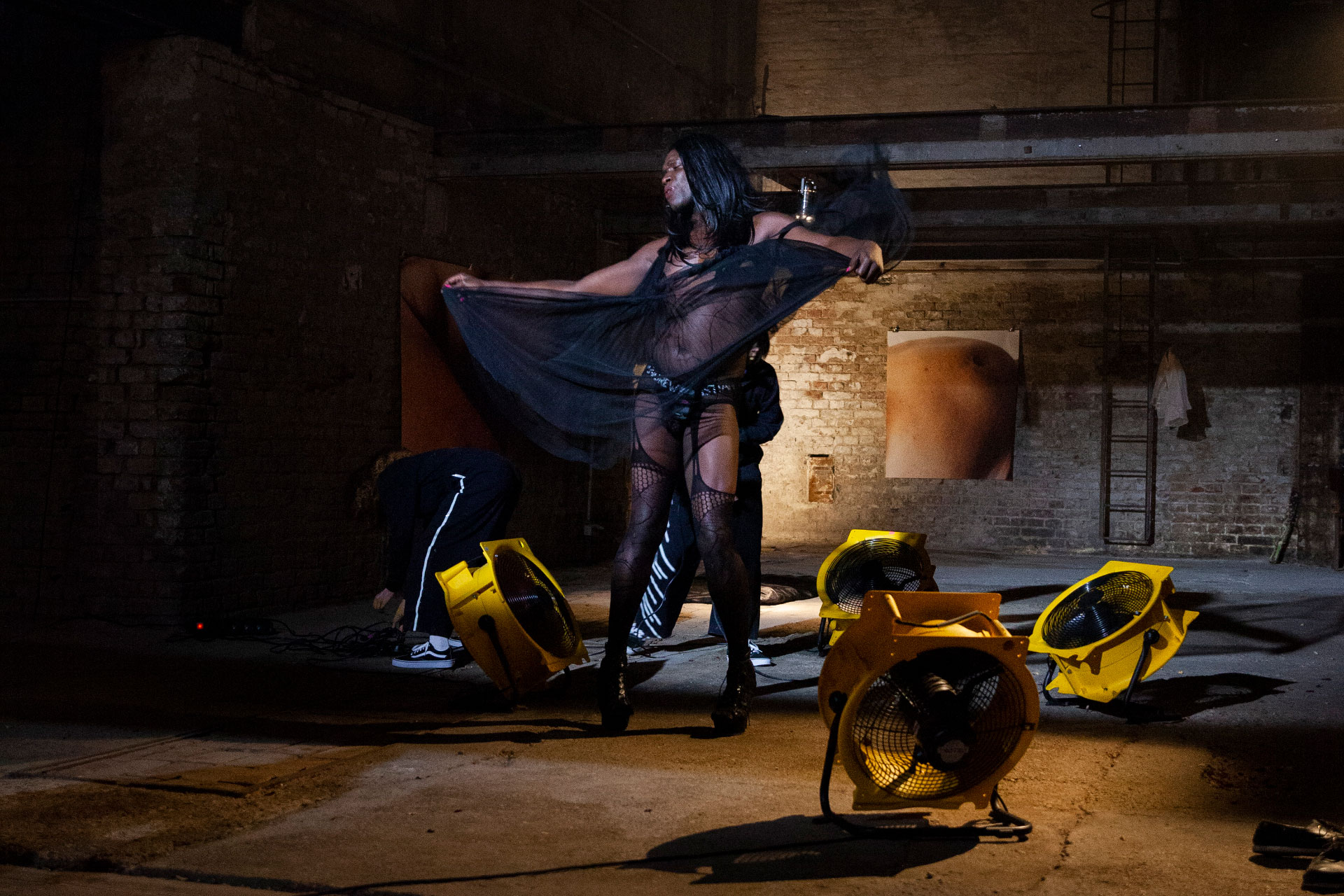 perfume_gro├ƒ_by_marisel_bongola_70