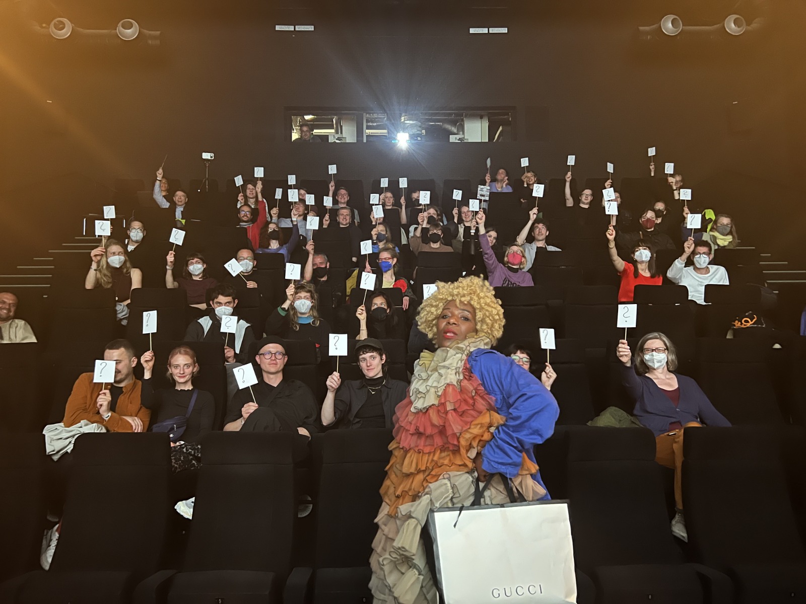 Die Revolution des Croissants - Elisabeth B Tambwe © Hanna Binder (2)