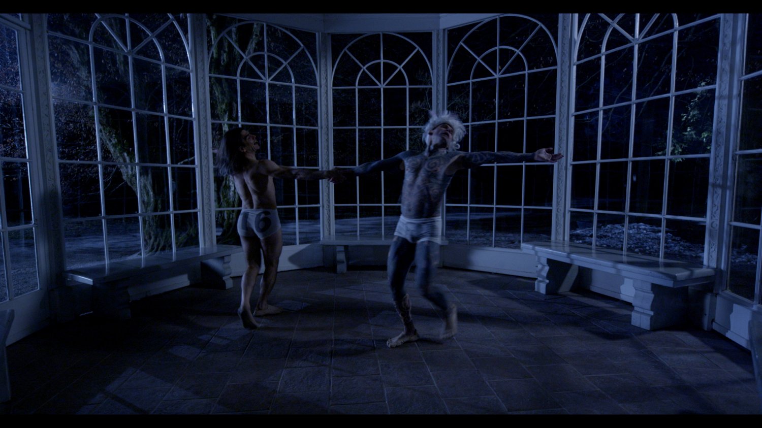 7b1a23526540acfe21c602a0b5788d06__23_KutinPeter_TheGrandAndGloriousParty_1_c_MartinPutz__RSZw1500