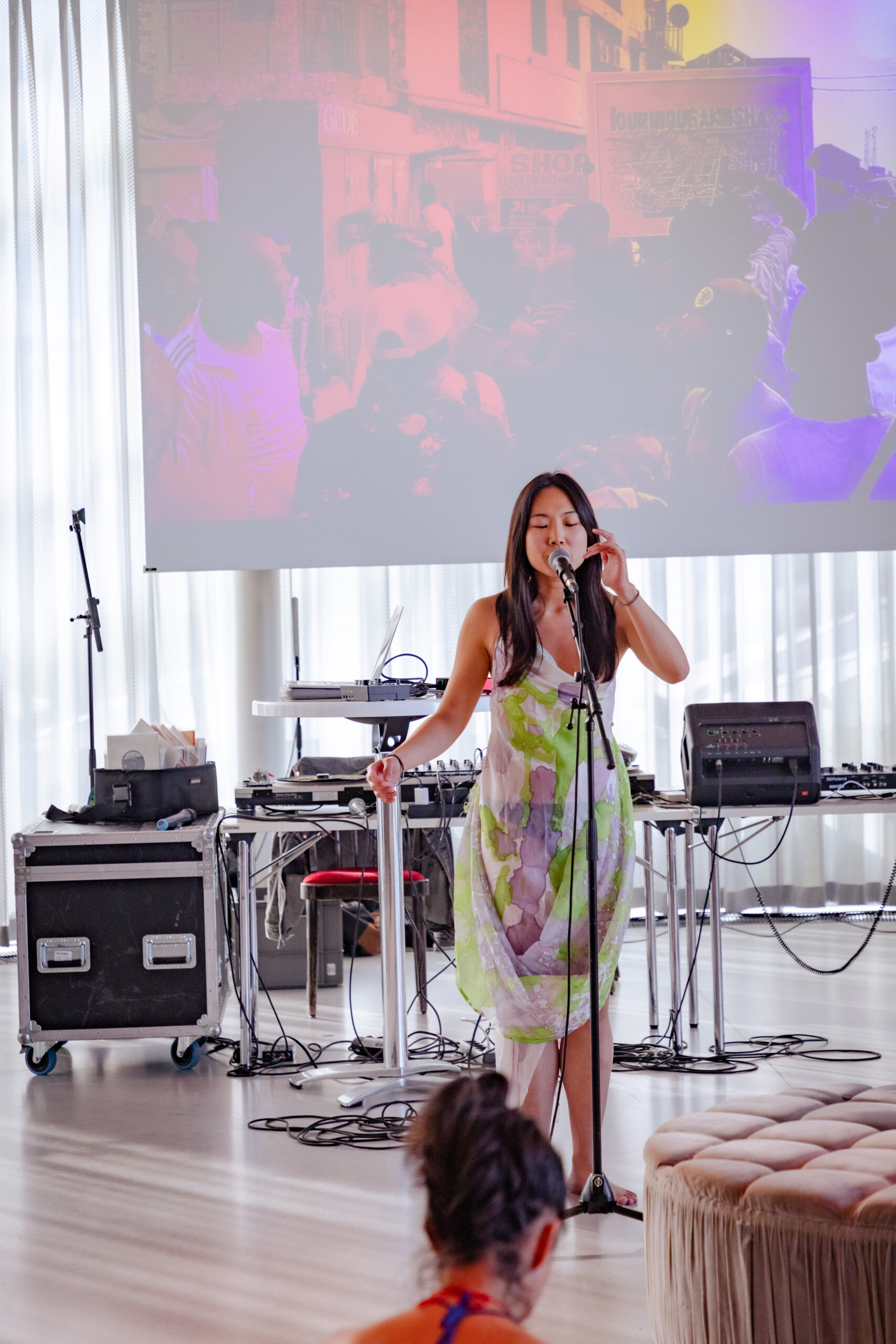 259A40c)SvetlanaGazic_salonsouterrainbydigupproductions